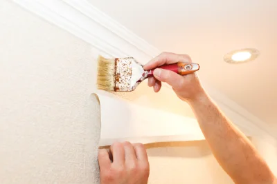 Pose de papier peint au Thil-Riberpré — revêtements muraux et toiles de verre